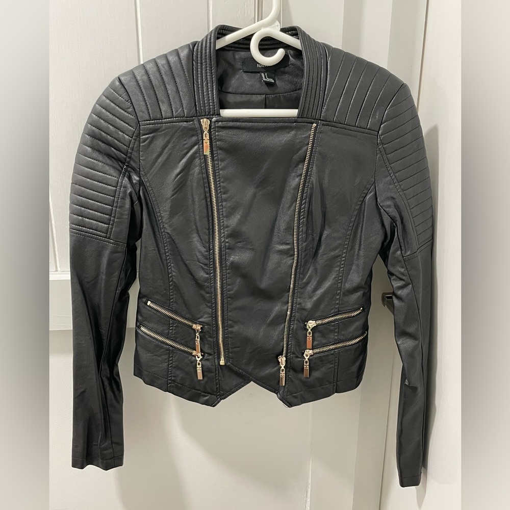 Forever 21 Black Quilted Faux Leather Moto Jacket - Picture 3 of 9